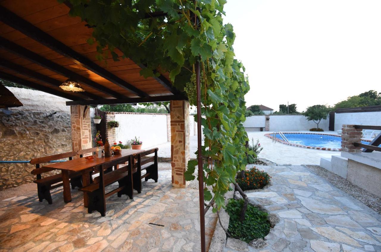 House & Apartment Palaca Donji Zemunik Екстер'єр фото