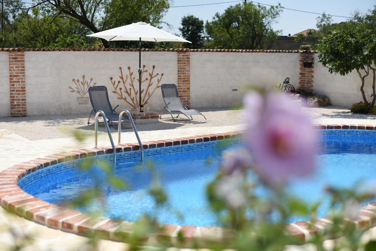 House & Apartment Palaca Donji Zemunik Екстер'єр фото
