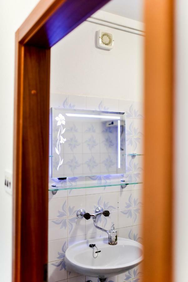 House & Apartment Palaca Donji Zemunik Екстер'єр фото