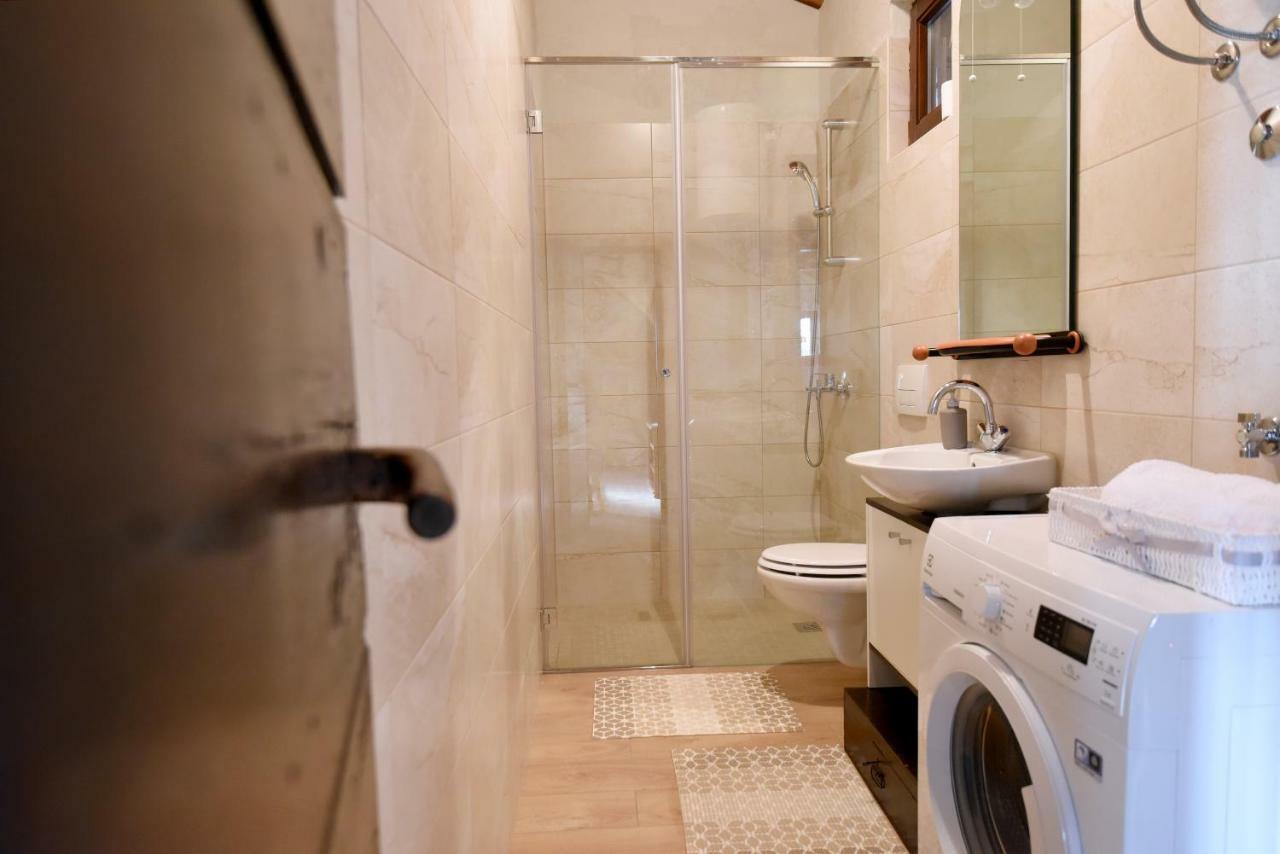 House & Apartment Palaca Donji Zemunik Екстер'єр фото