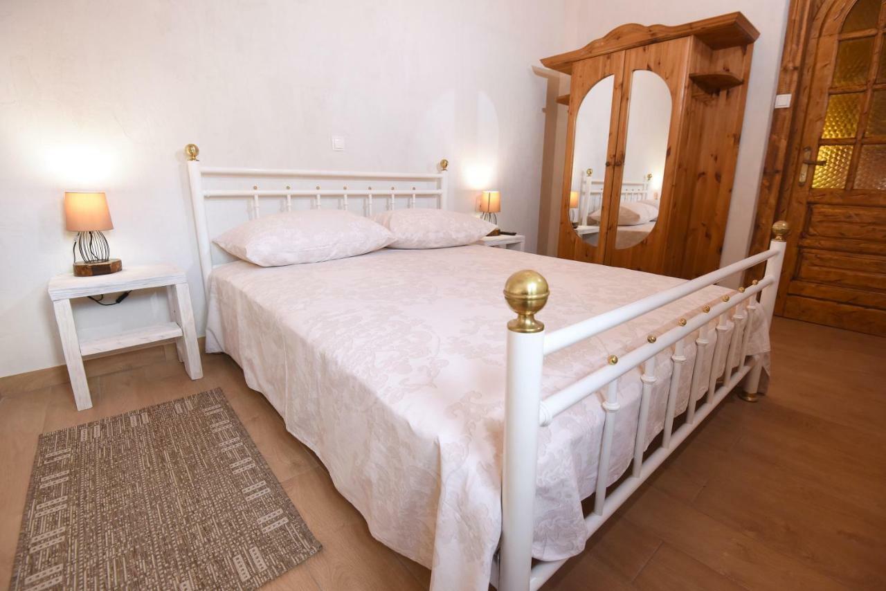 House & Apartment Palaca Donji Zemunik Екстер'єр фото
