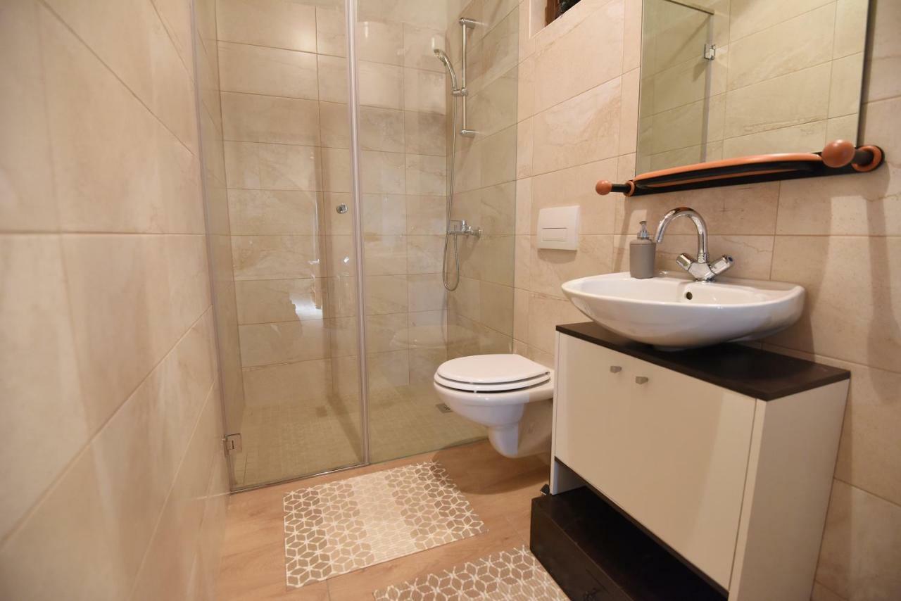 House & Apartment Palaca Donji Zemunik Екстер'єр фото